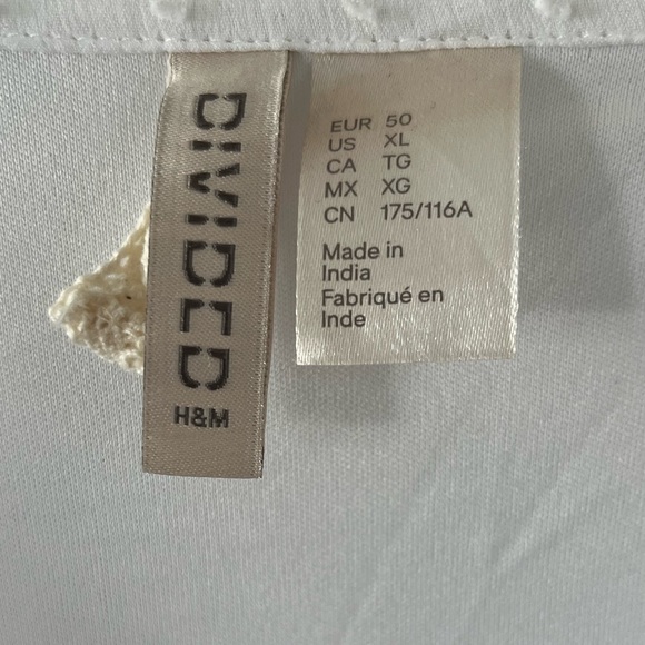 White Knee-Length Dress - Picture 6 of 6